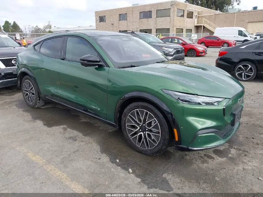 FORD MUSTANG MACH-E PREMIUM 2024