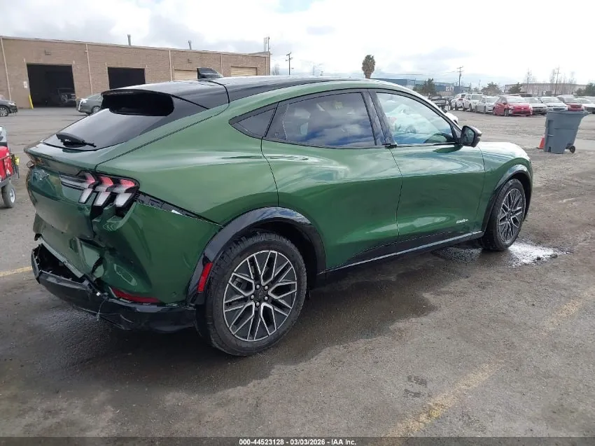 FORD MUSTANG MACH-E PREMIUM 2024
