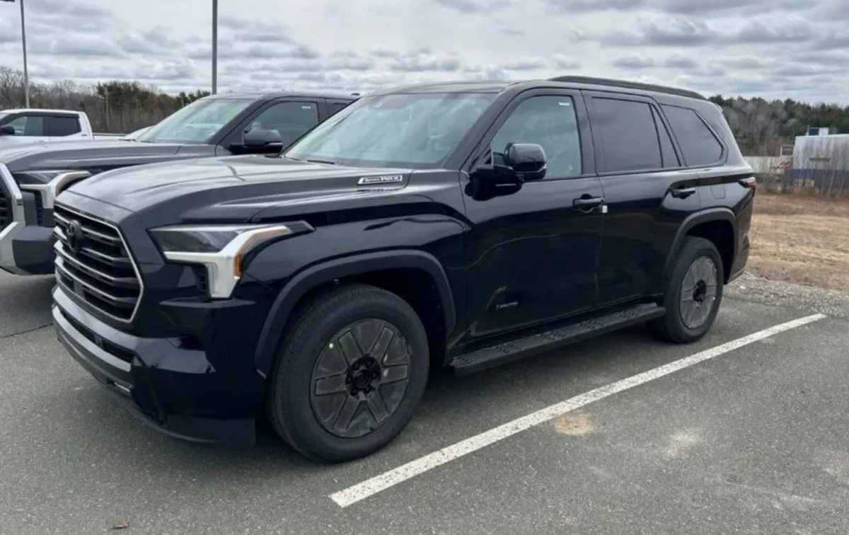 TOYOTA SEQUOIA NIGHTSHADE SEQUOIA LIMITED NIGHTSHADE 2026