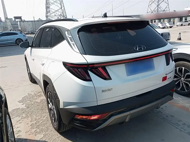 HYUNDAI TUCSON L 2023