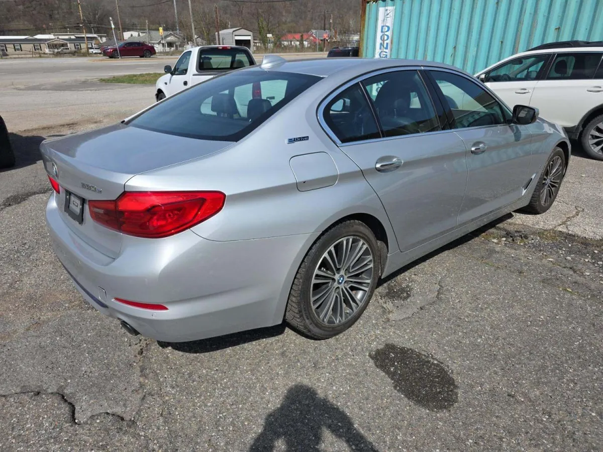 BMW 5 SERIES IPERFORMANCE SPORT 2018