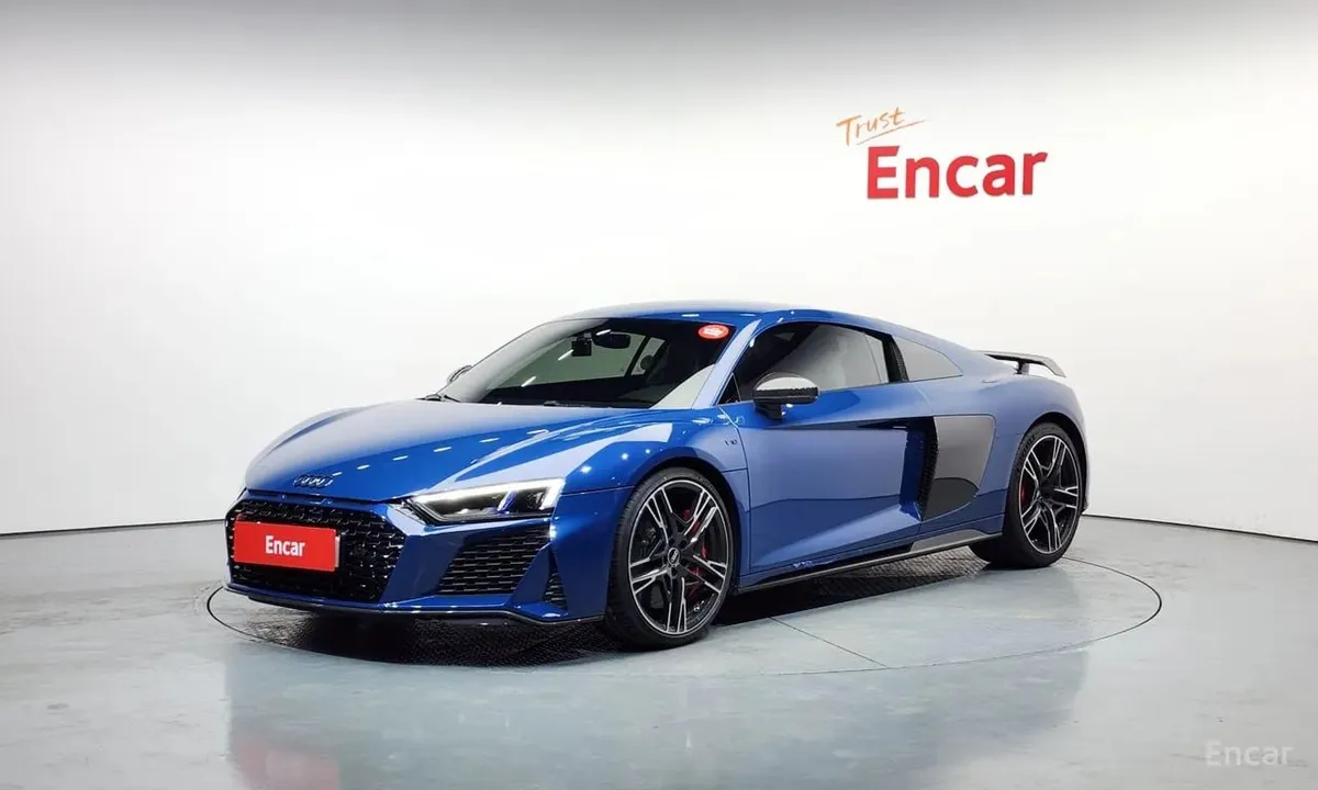 AUDI R8 2022