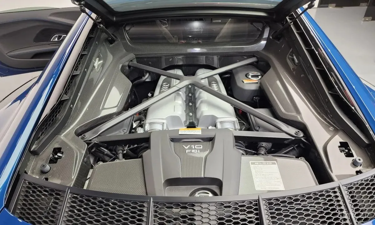 AUDI R8 2022