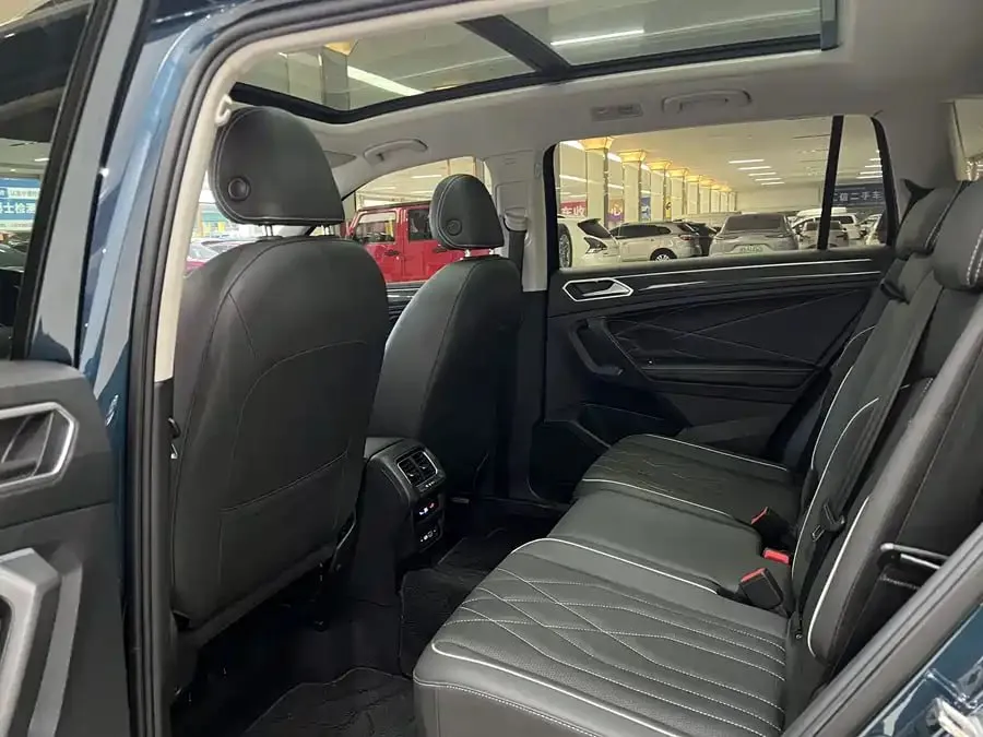 VOLKSWAGEN TIGUAN L 2022