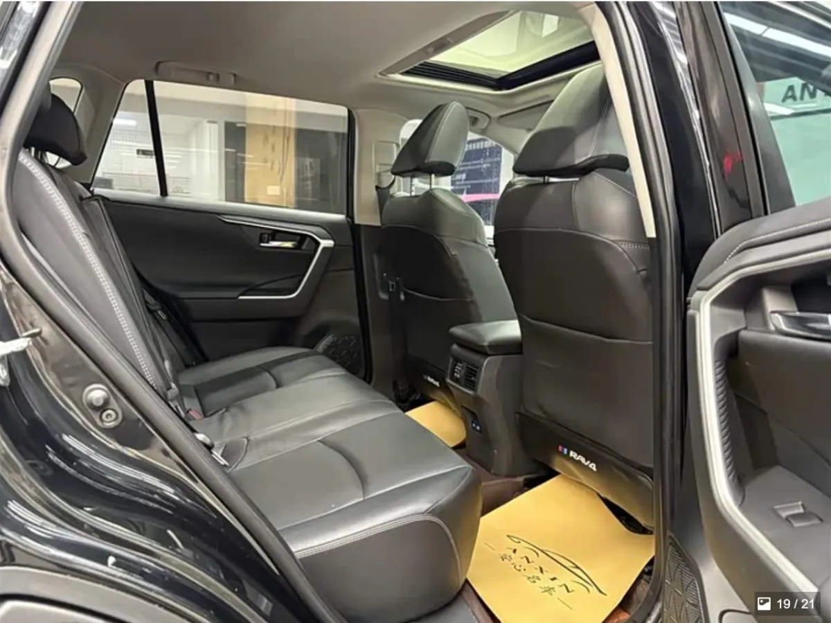 TOYOTA RAV4 2022