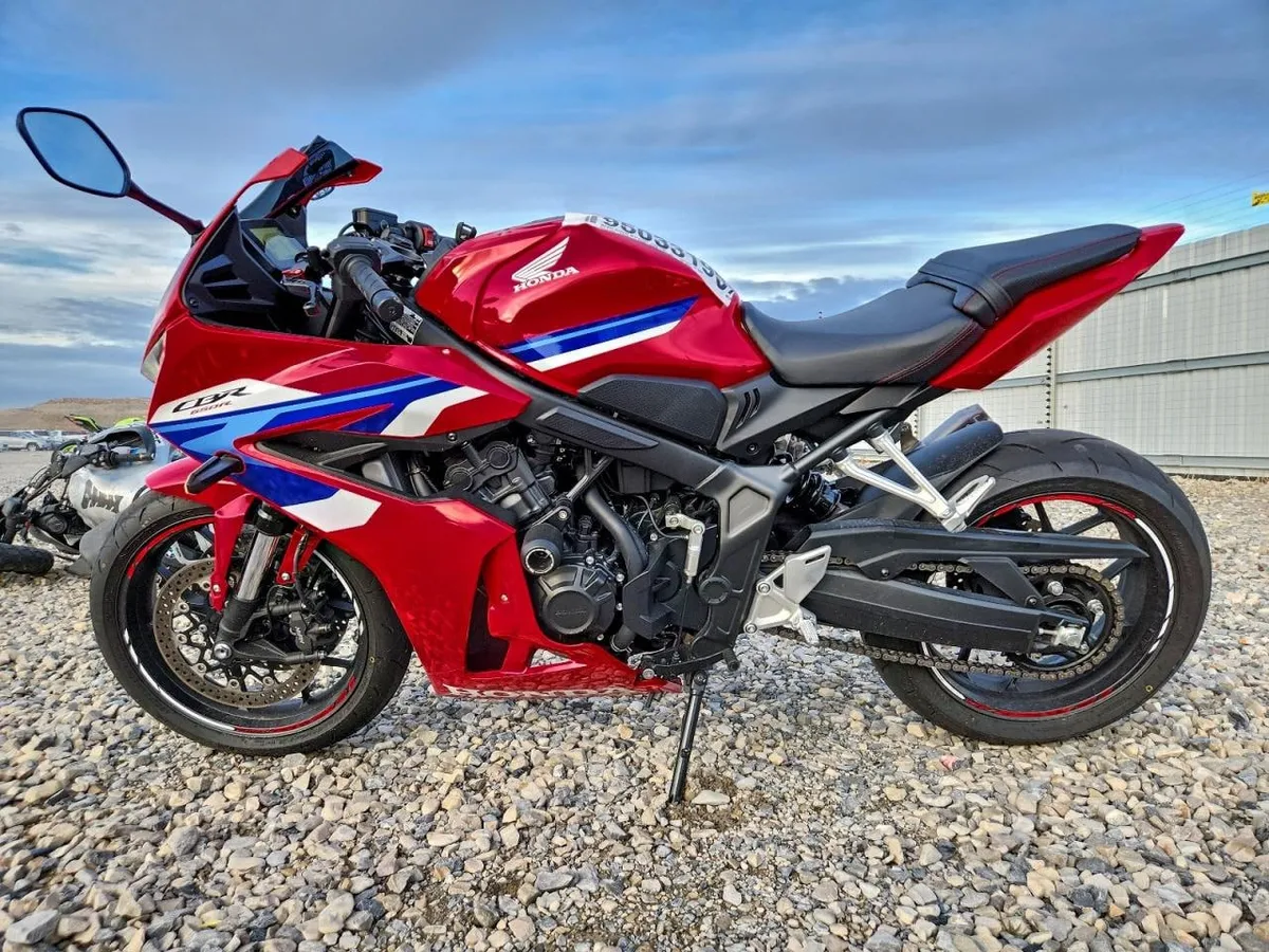 HONDA CBR650 R 2024
