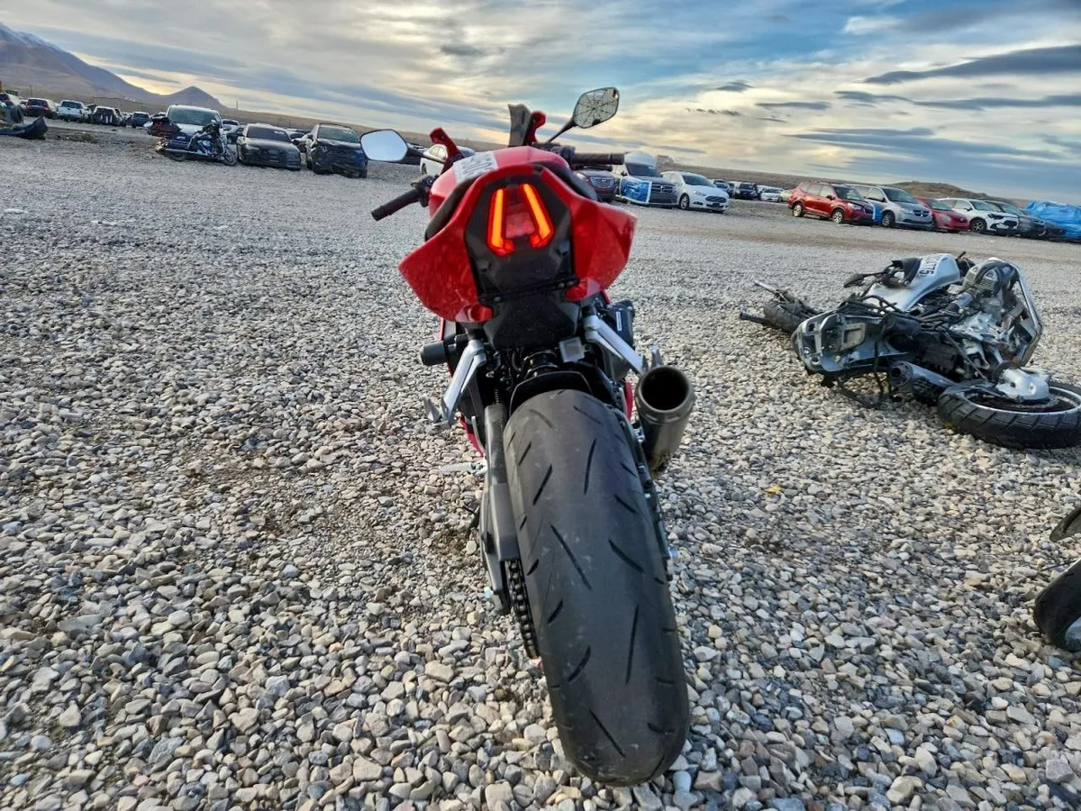 HONDA CBR650 R 2024