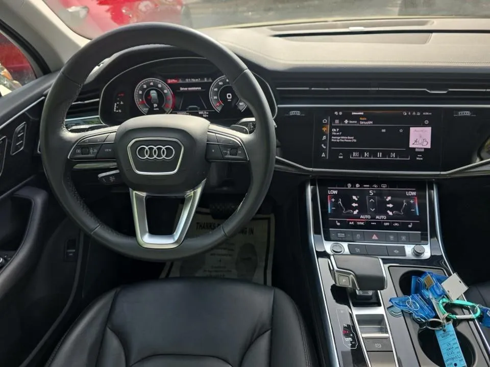 AUDI Q7 2023