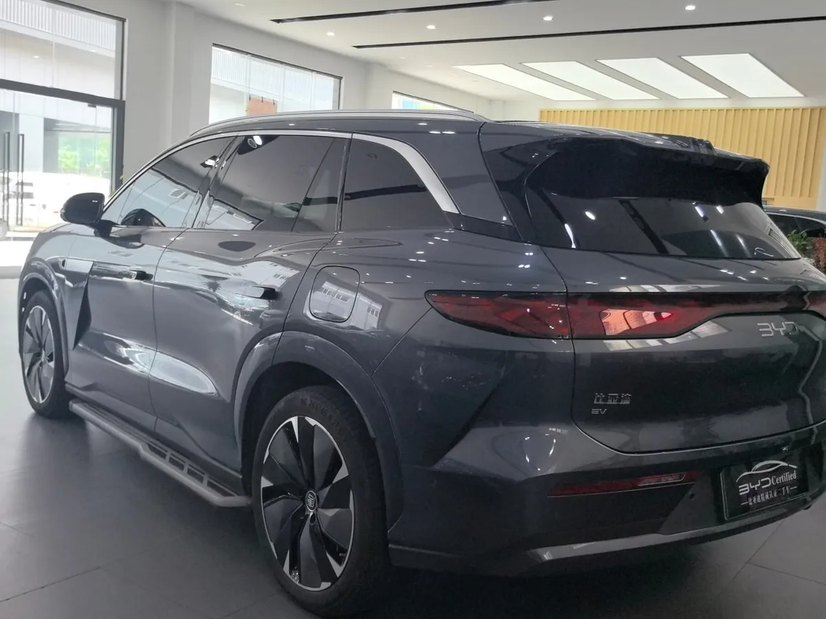 BYD TANG L 2025