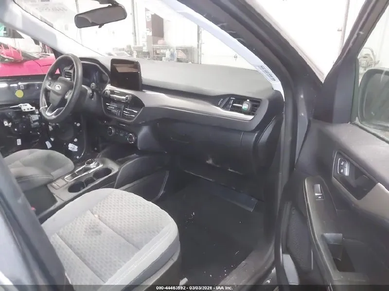 FORD ESCAPE SE 2022