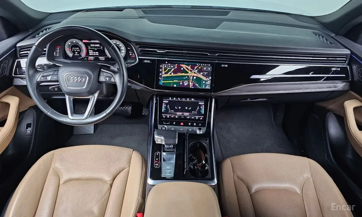 AUDI Q8 2023