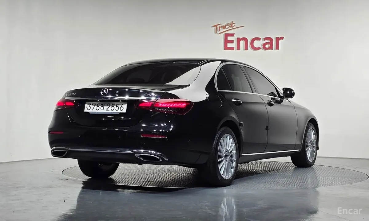 MERCEDES-BENZ E-CLASS 2023