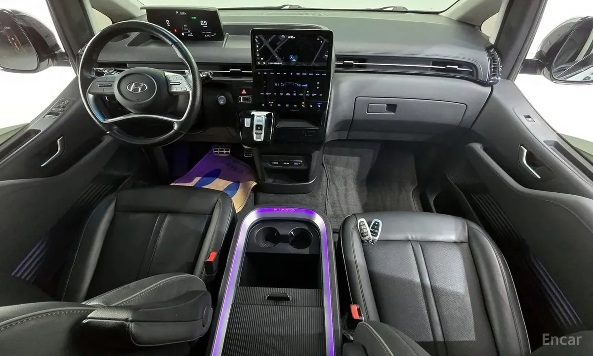 HYUNDAI STARIA PRESTIGE 9-МЕСТНЫЙ 2022