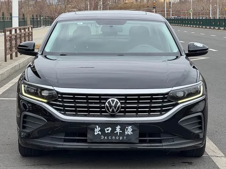 VOLKSWAGEN PASSAT 2022