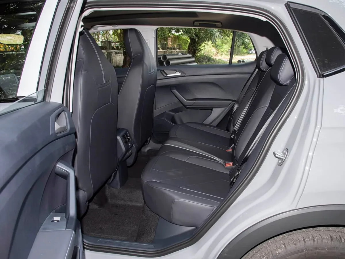 VOLKSWAGEN THARU 2026