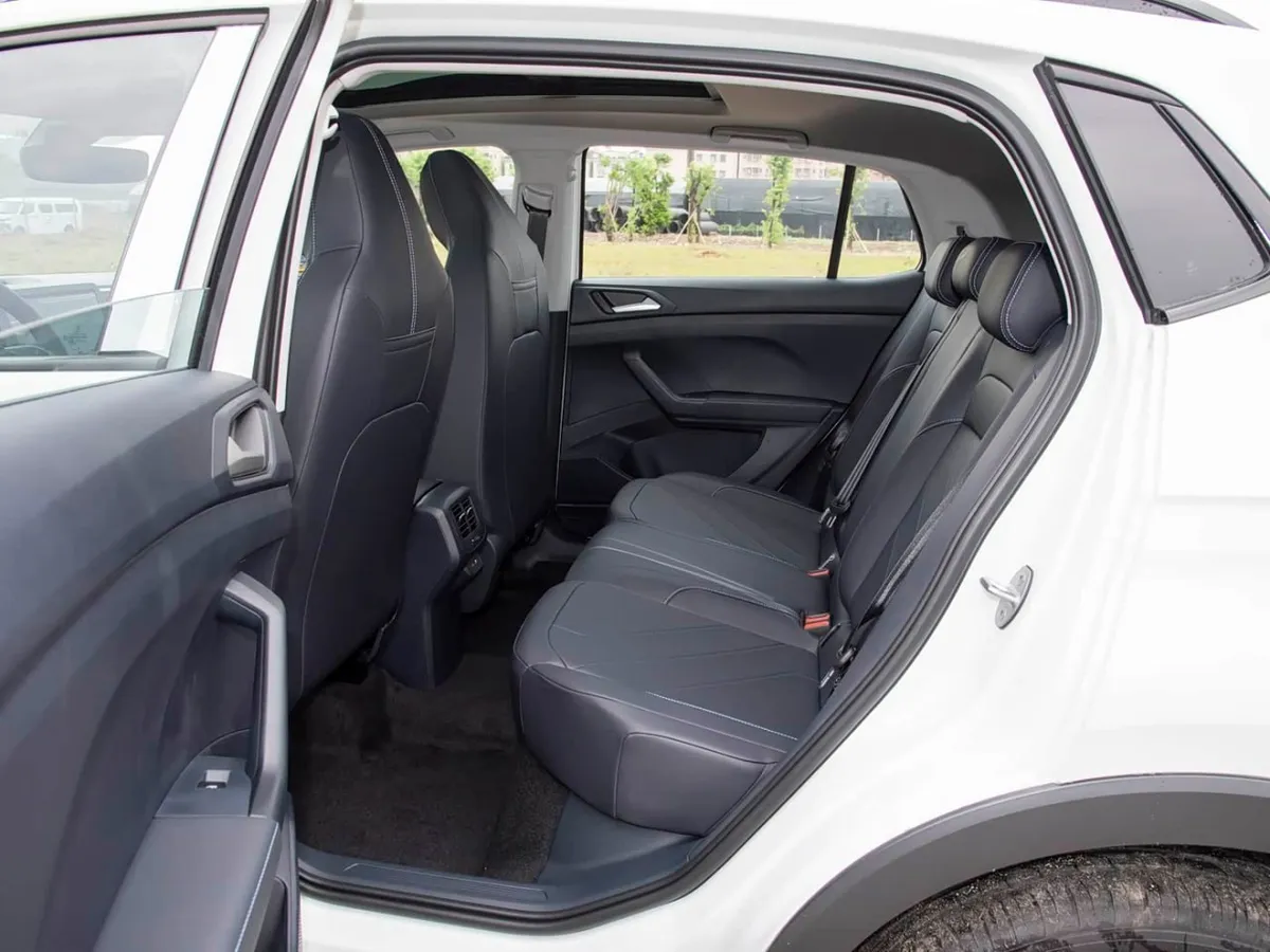 VOLKSWAGEN THARU 2026