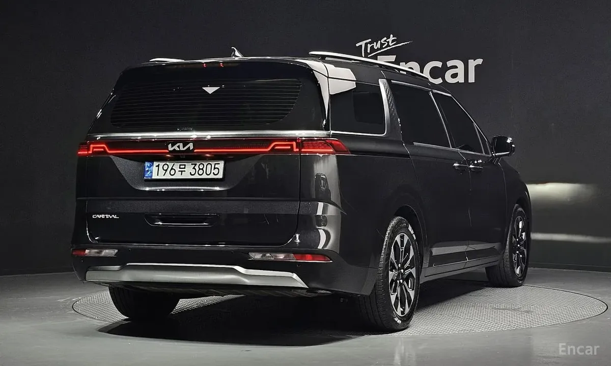 KIA CARNIVAL SIGNATURE 2023