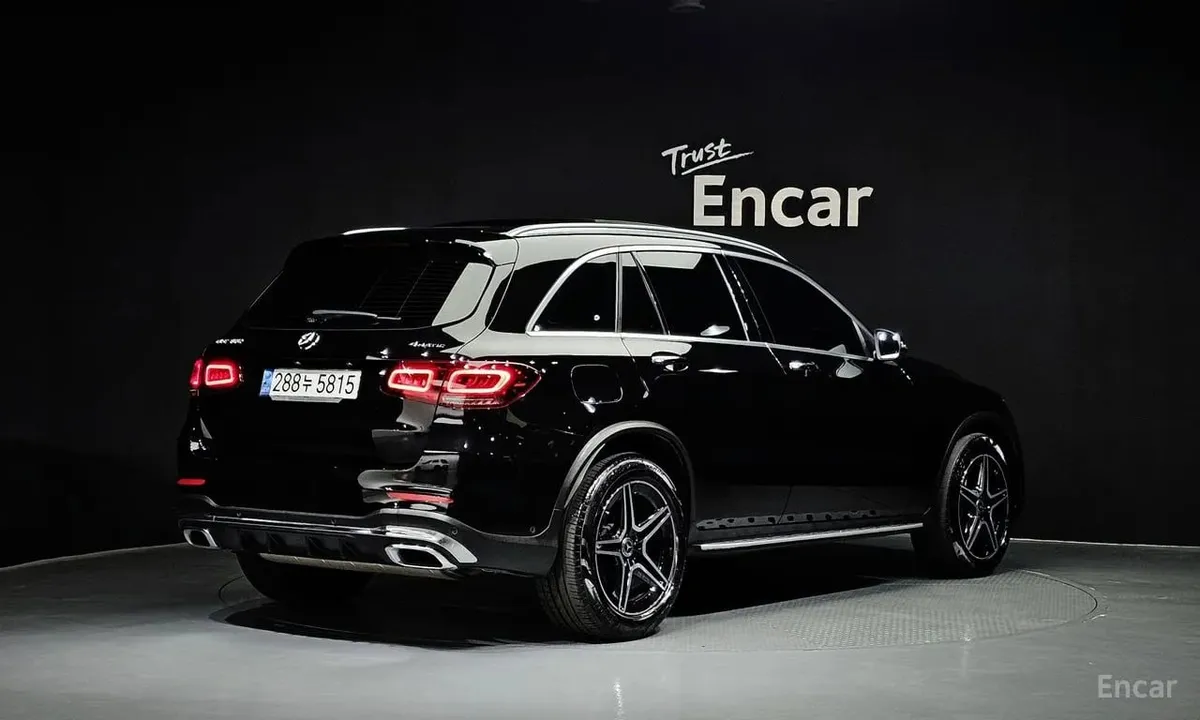MERCEDES-BENZ GLC 2022