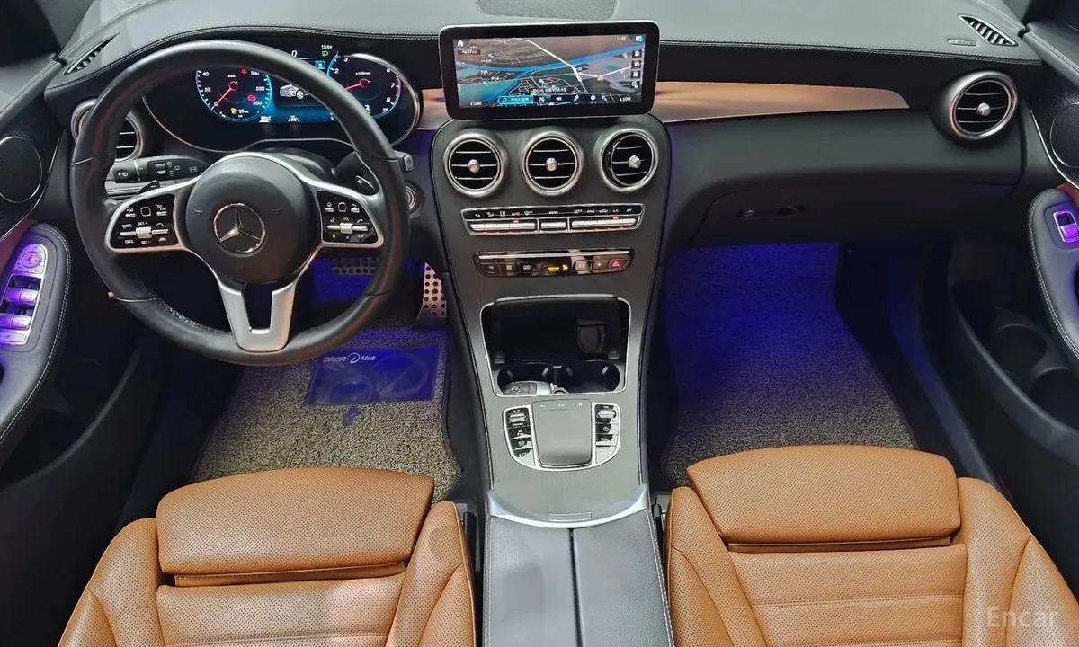 MERCEDES-BENZ GLC 2022
