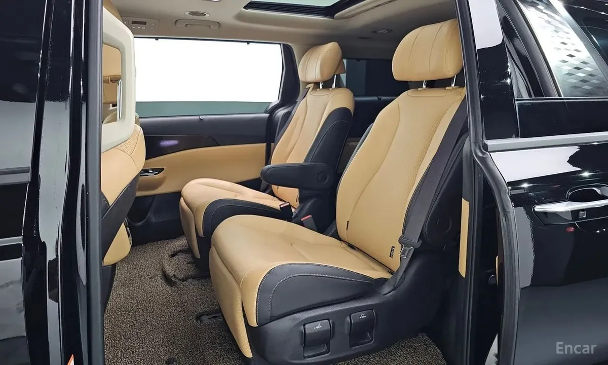 KIA CARNIVAL SIGNATURE 2023