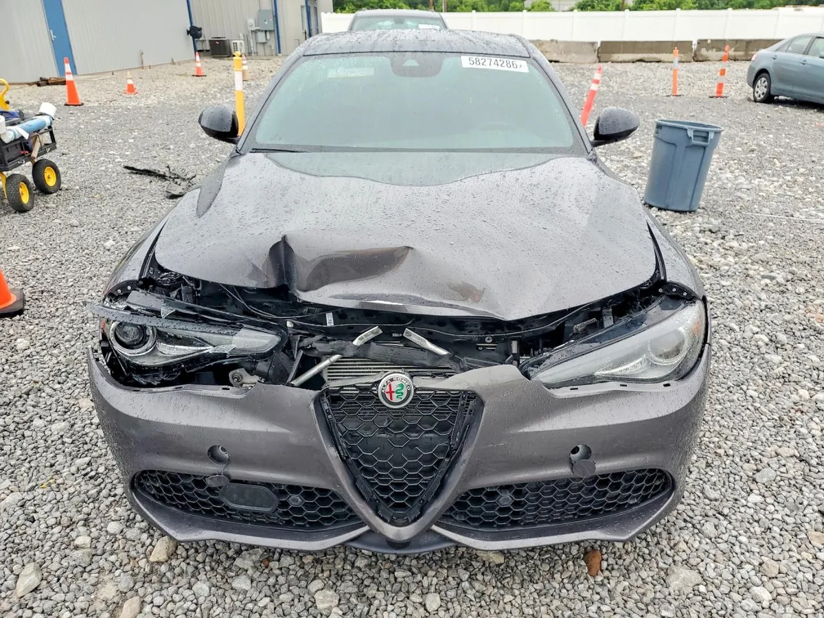 ALFA ROMEO GIULIA 2022