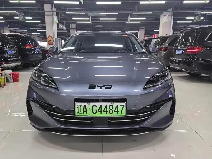 BYD SEAL 06 2025