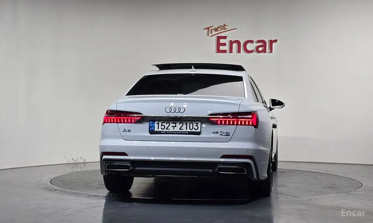 AUDI A6 2022