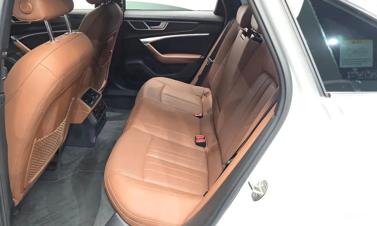 AUDI A6 2022