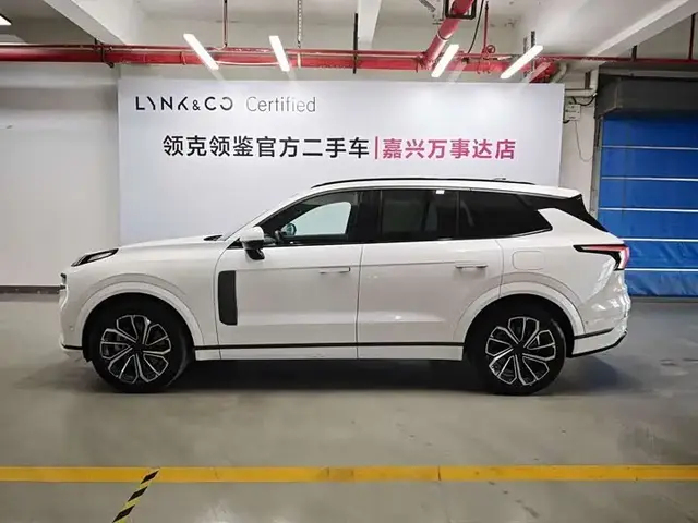 LYNK & CO 09 2023