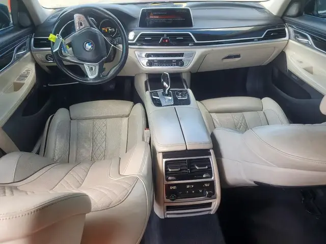 BMW 7 SERIES 2017
