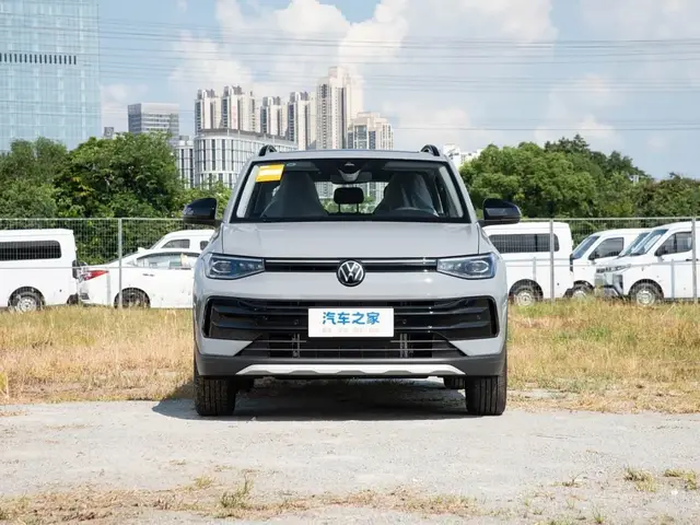 VOLKSWAGEN THARU 2026