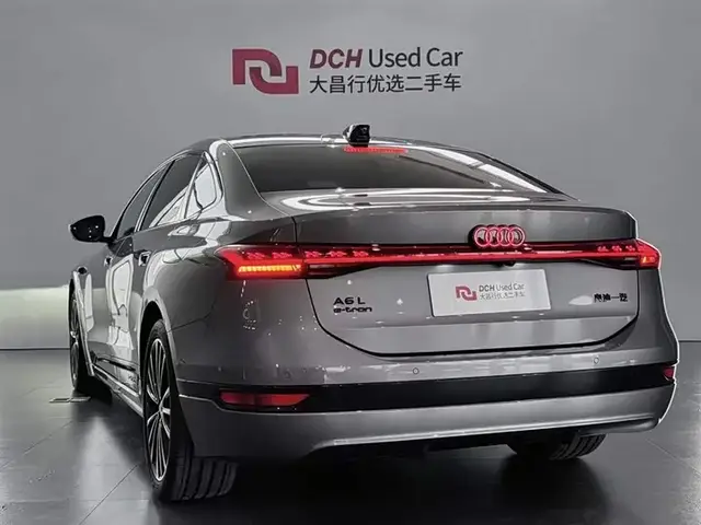 AUDI A6L E-TRON 2025