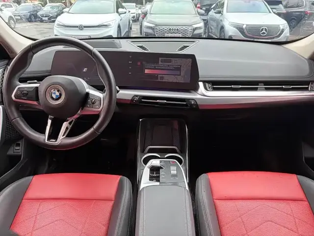 BMW IX1 2023
