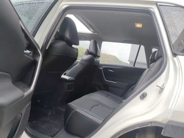 TOYOTA RAV4 2022