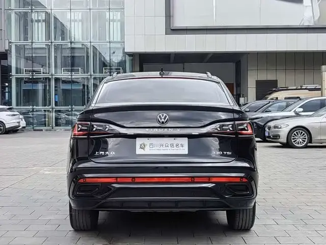 VOLKSWAGEN TIGUAN 2023