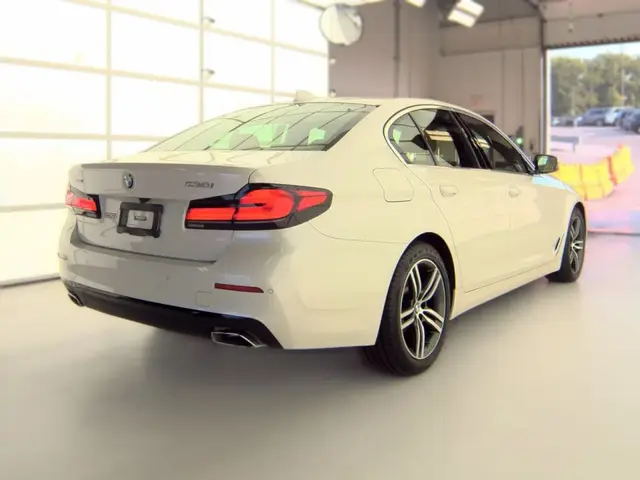 BMW 5 SERIES 2023