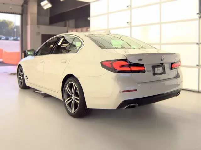 BMW 5 SERIES 2023
