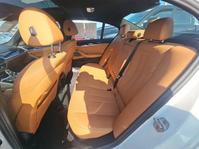 BMW 5 SERIES 2023