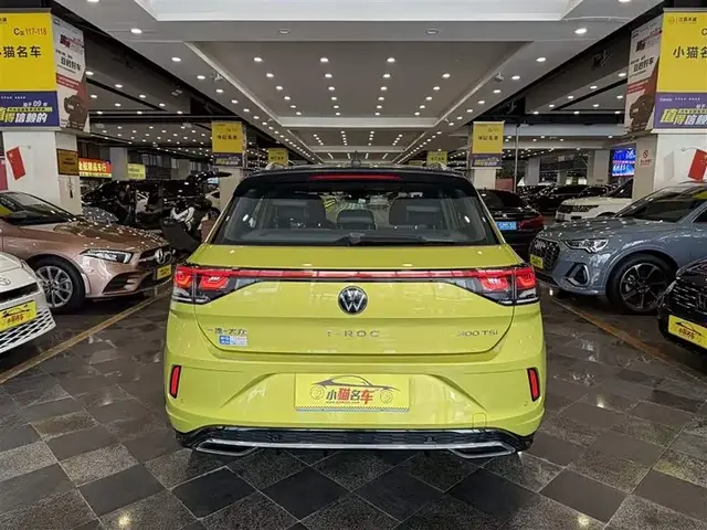 VOLKSWAGEN T-ROC 2023