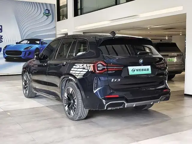 BMW IX3 2022