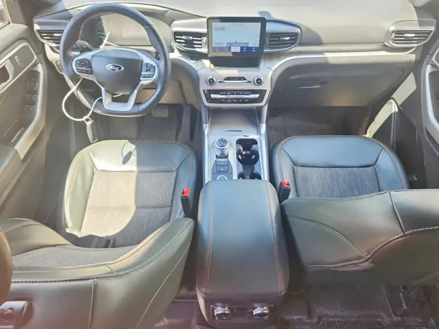 FORD EXPLORER TIMBERLINE 2023