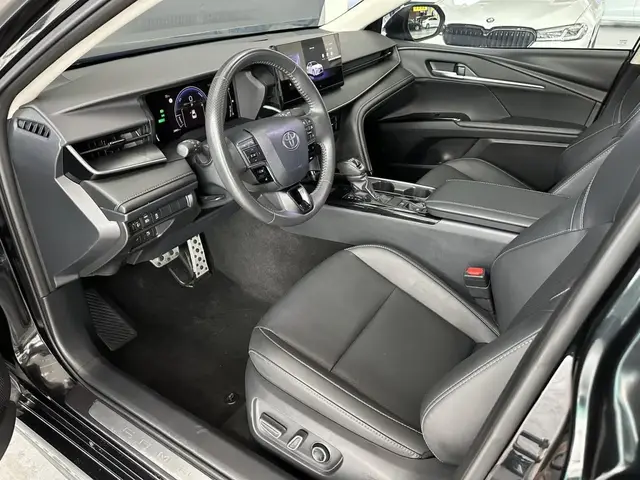 TOYOTA CAMRY 2025