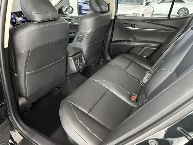 TOYOTA CAMRY 2025