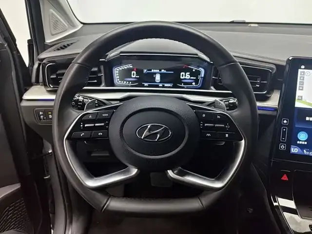 HYUNDAI CUSTO 2022