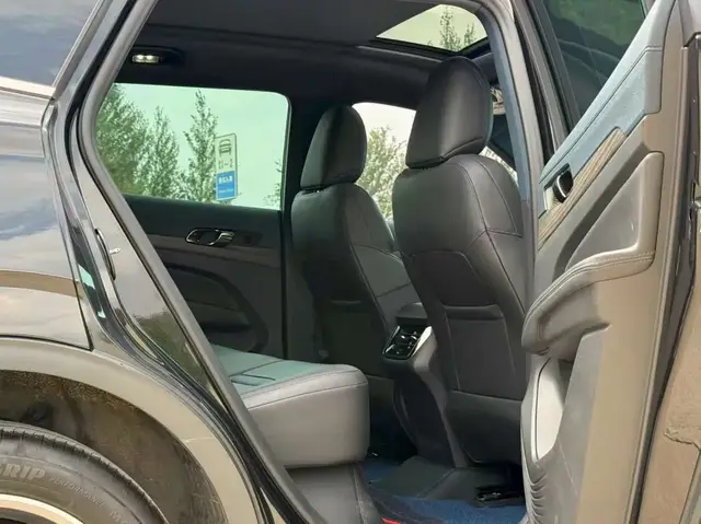 FORD EQUATOR SPORT 2022