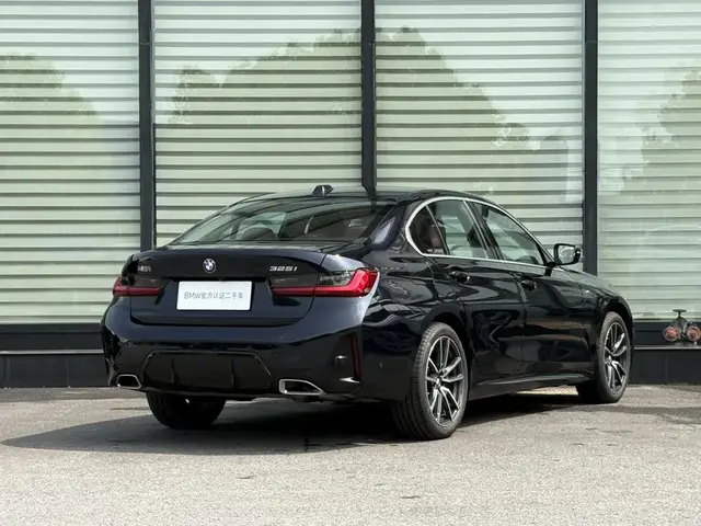 BMW 3 SERIES 2025