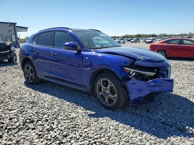 ALFA ROMEO STELVIO TI 2022