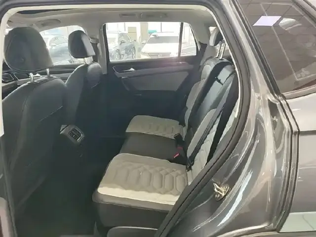 VOLKSWAGEN TAYRON 2023