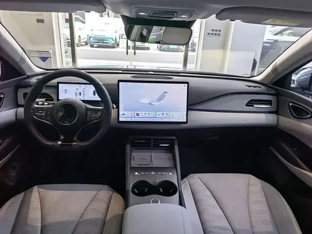 BYD SEAL 06 2025