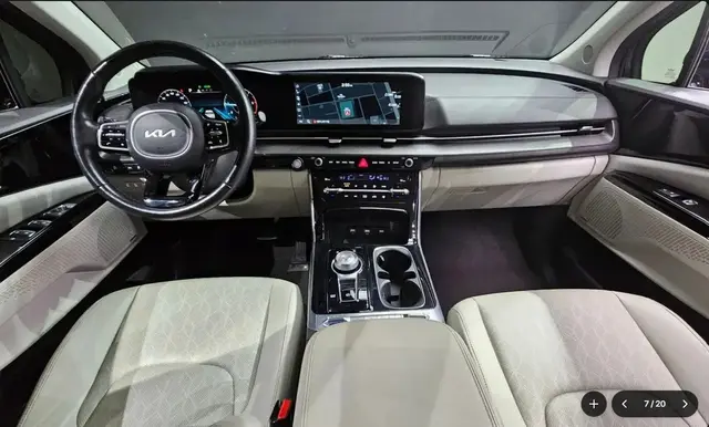 KIA CARNIVAL NOBLESSE 2022